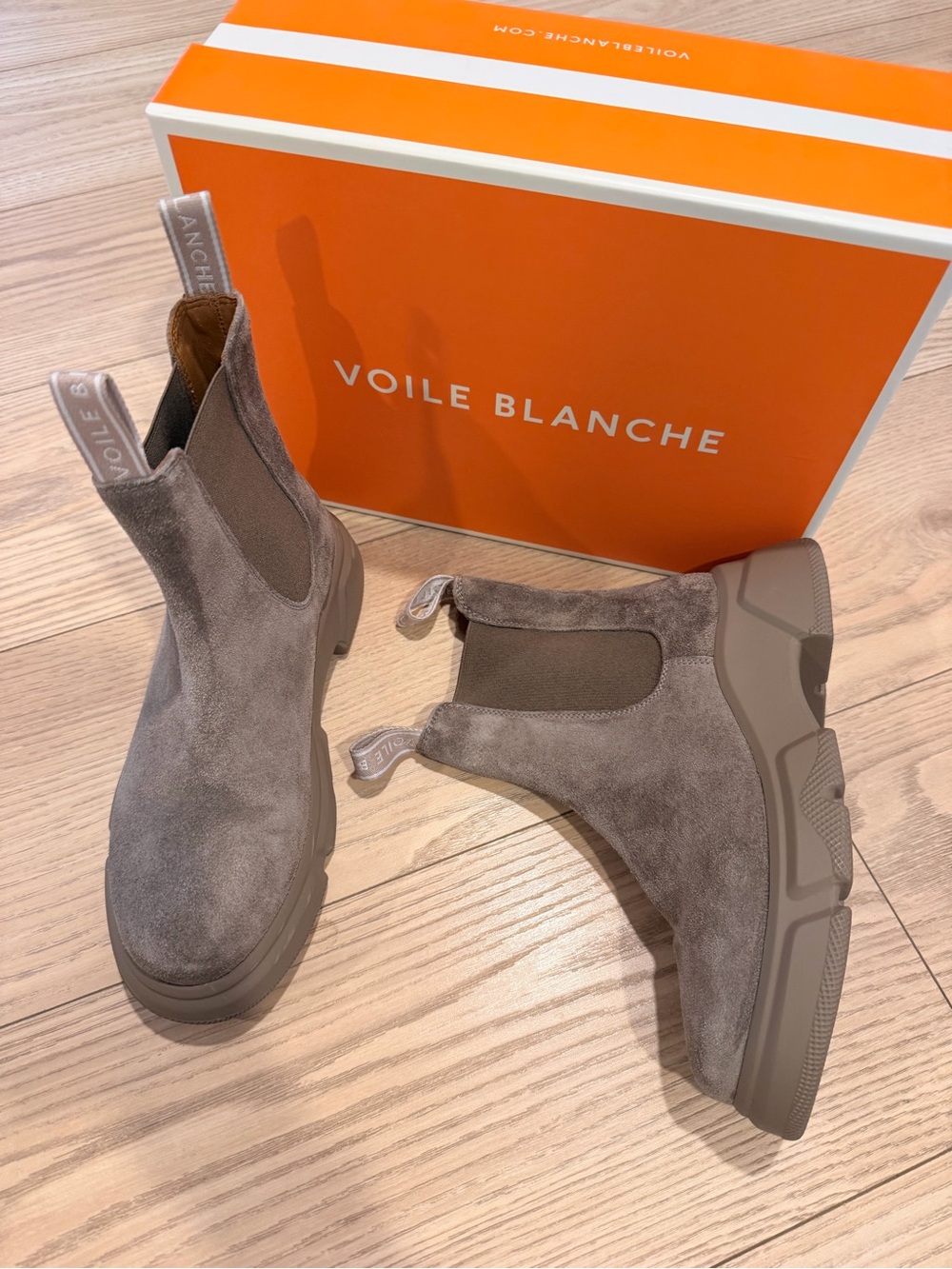 Voile Blanche Taupe Suede Chelsea-Style Ankle Boots